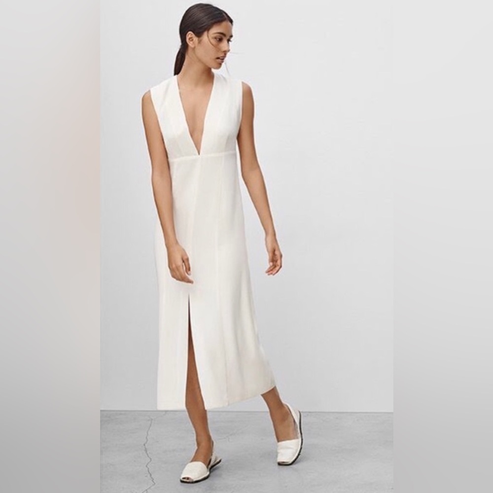 Aritzia Babaton Plunge V-Neck Midi Dress sz 6